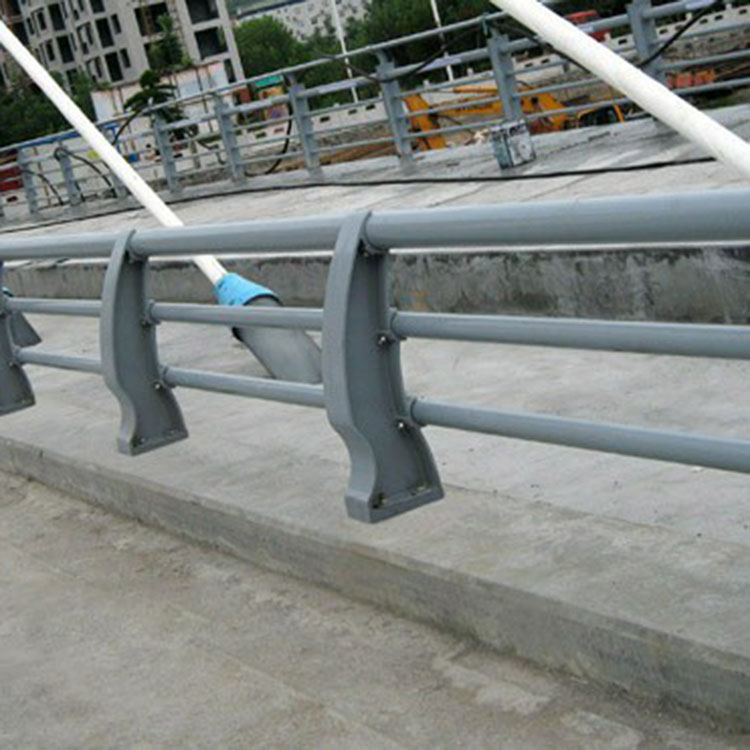 桥梁护栏接头焊接的原则